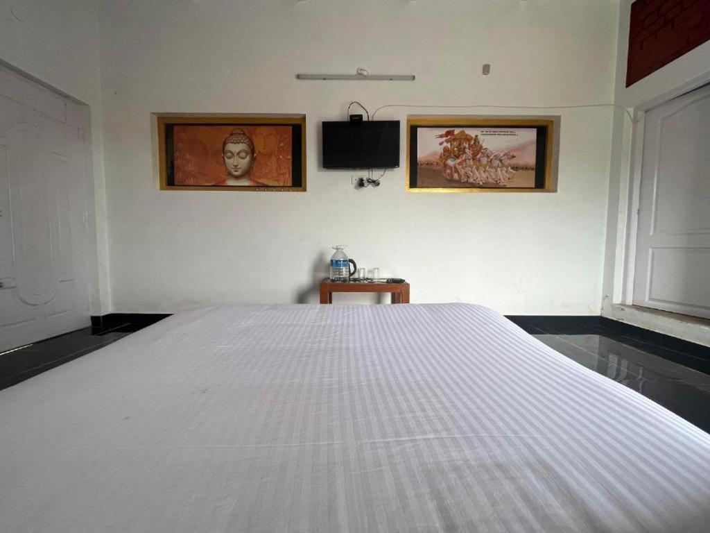 Hill Park Hotel Udagamandalam Exterior photo